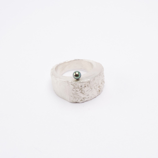 ring, silver + pearl